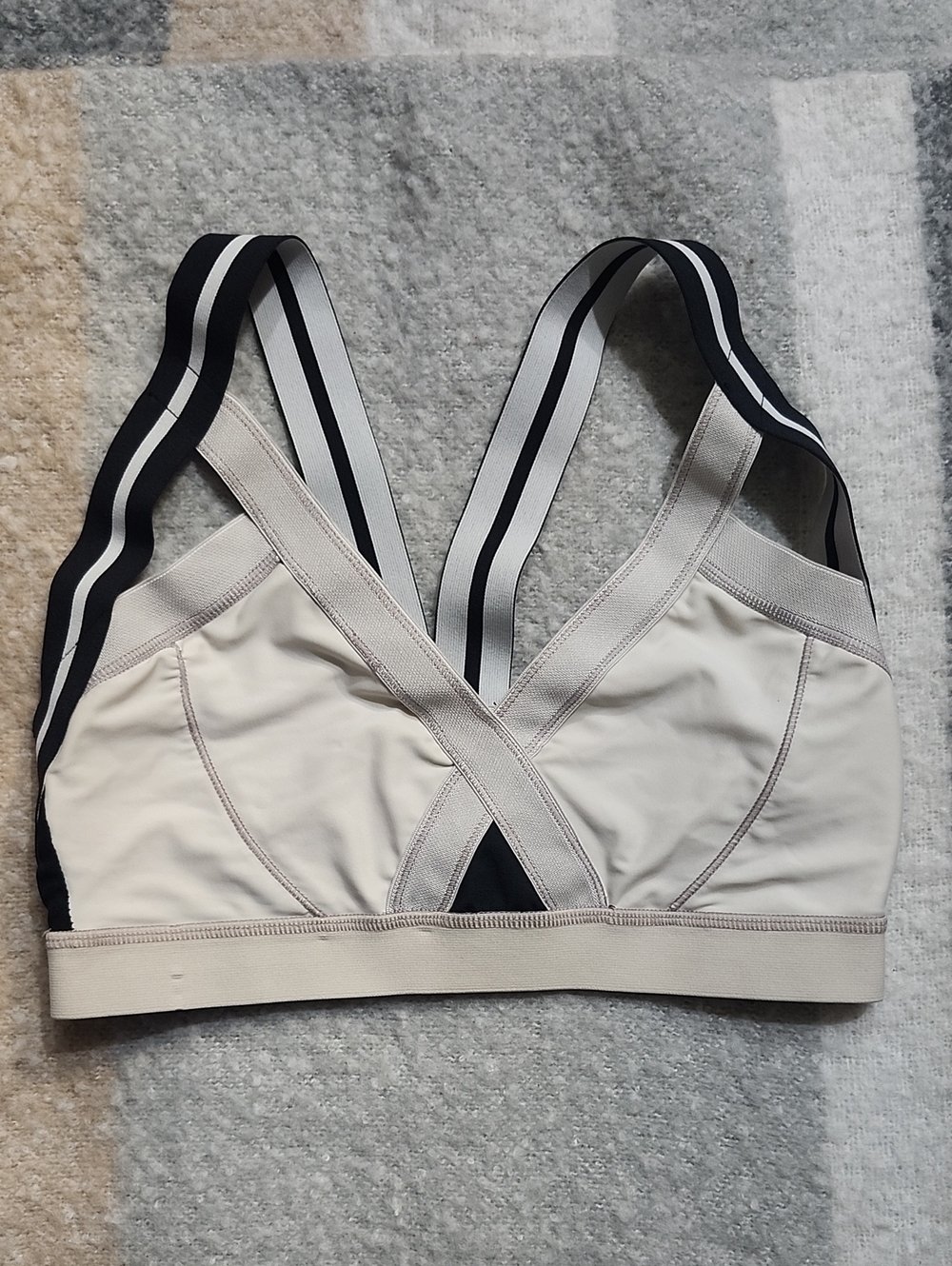 VPL Insertion Bra W: Ecru Stripe Sz 8 / Medium EUC Designer Activewear Yoga Lux